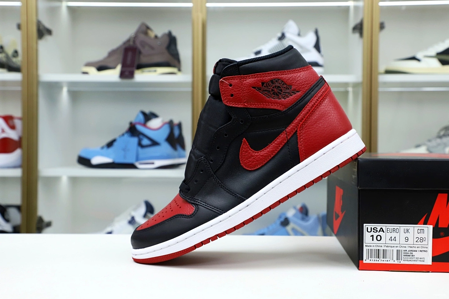 JORDAN HIGH RETRO AIR OG 1 'BRED' 1002